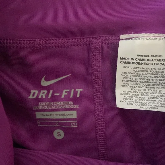 Nike women’s tennis skirt size S - Picture 3 of 4